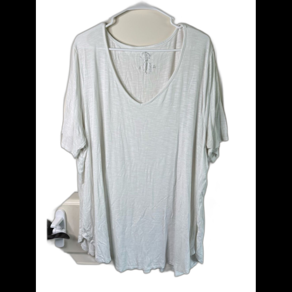 Maurice's 3x 24/7
V-neck t- shirt white